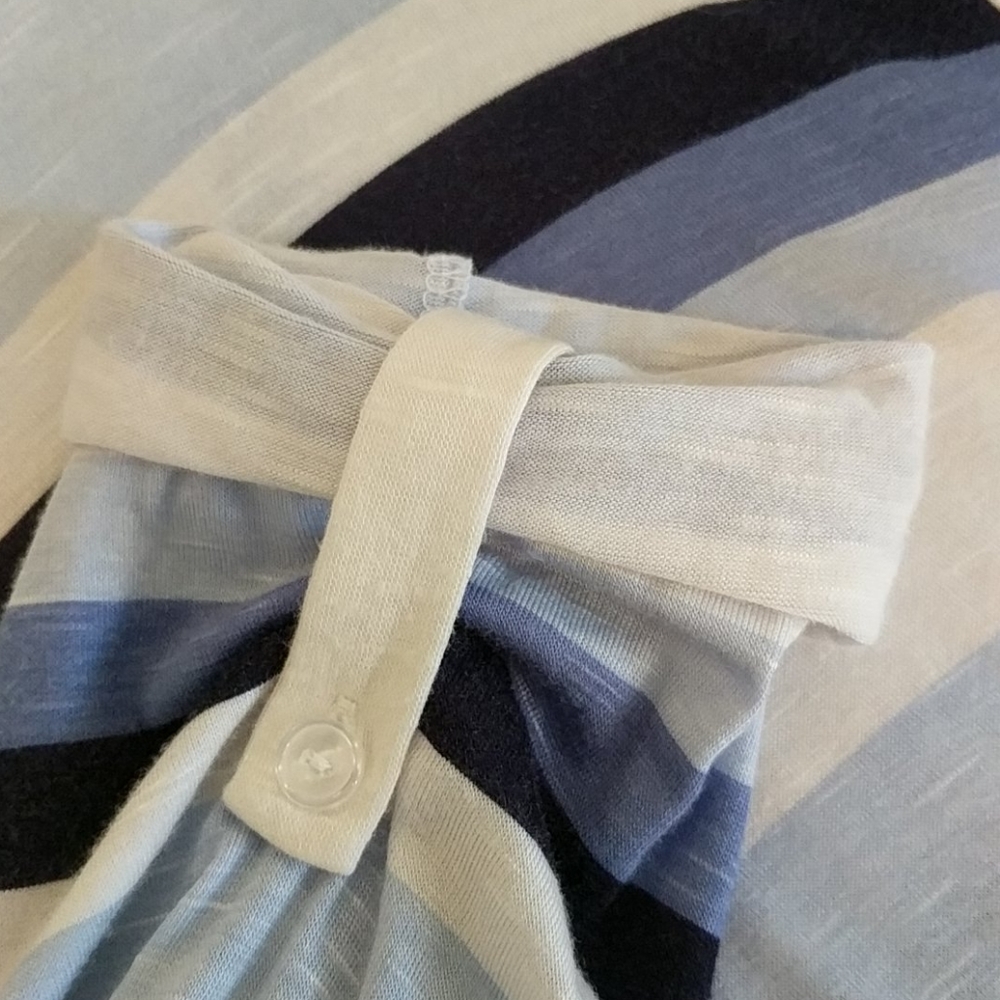 Ladies top - Picture 3 of 6
